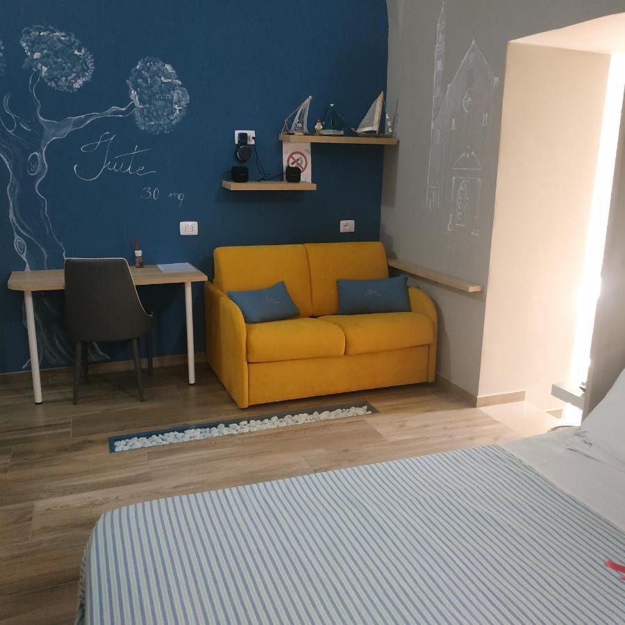 Suite 30 Mq Palo del Colle Bagian luar foto