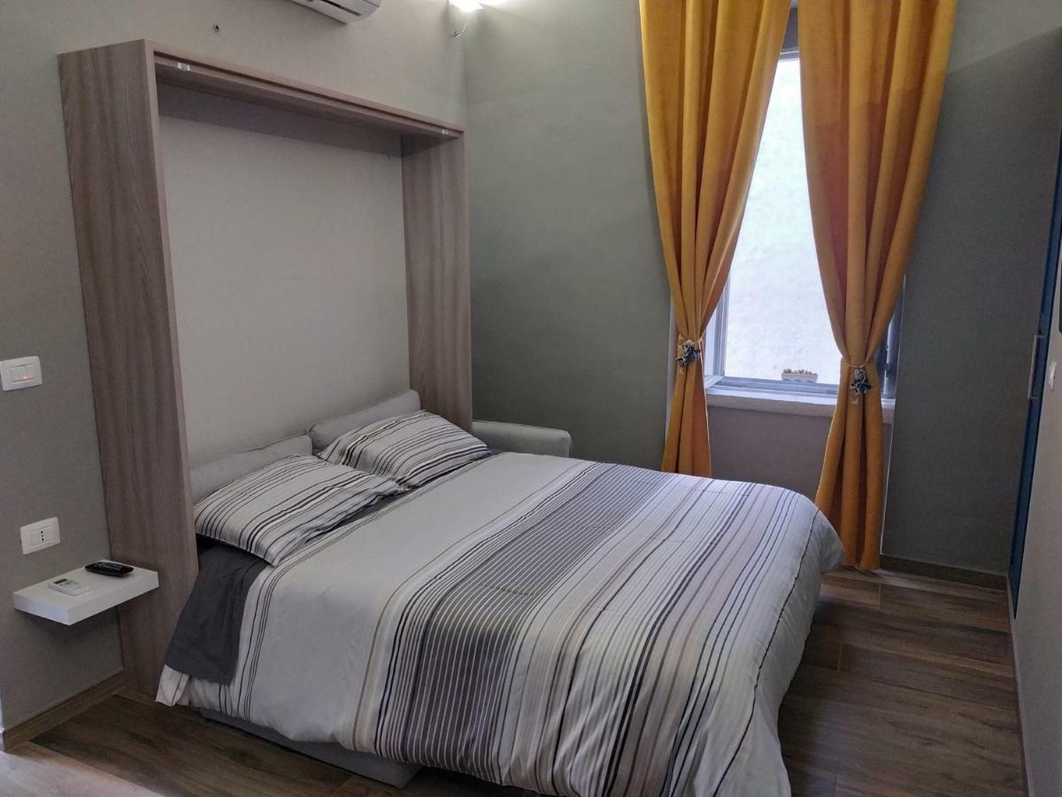 Suite 30 Mq Palo del Colle Bagian luar foto